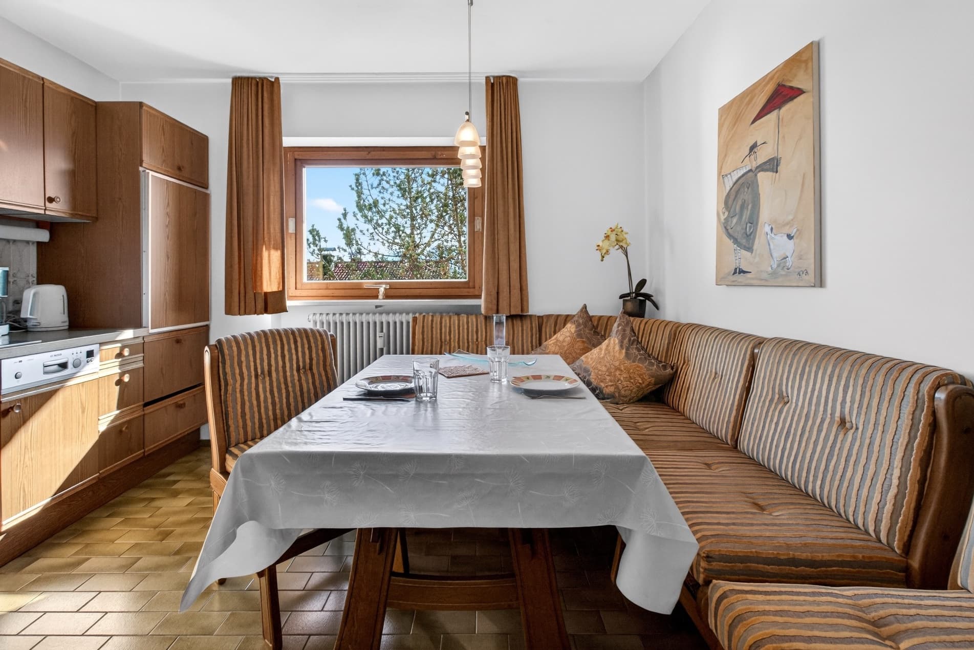 Küche mit Sitzecke – Ferienwohnung Kierwang Allgäu